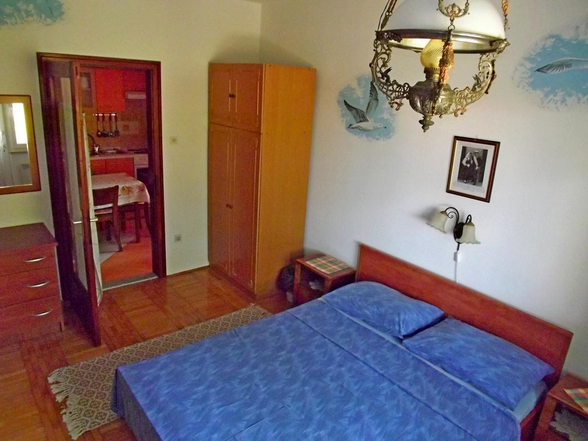 Apartments Maricic 200 Meters From The Beach Novi Vinodolski Kültér fotó