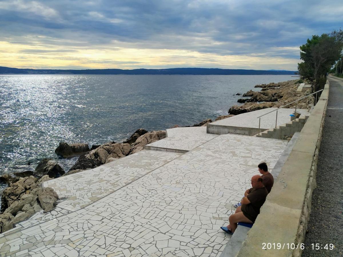 Apartments Maricic 200 Meters From The Beach Novi Vinodolski Kültér fotó