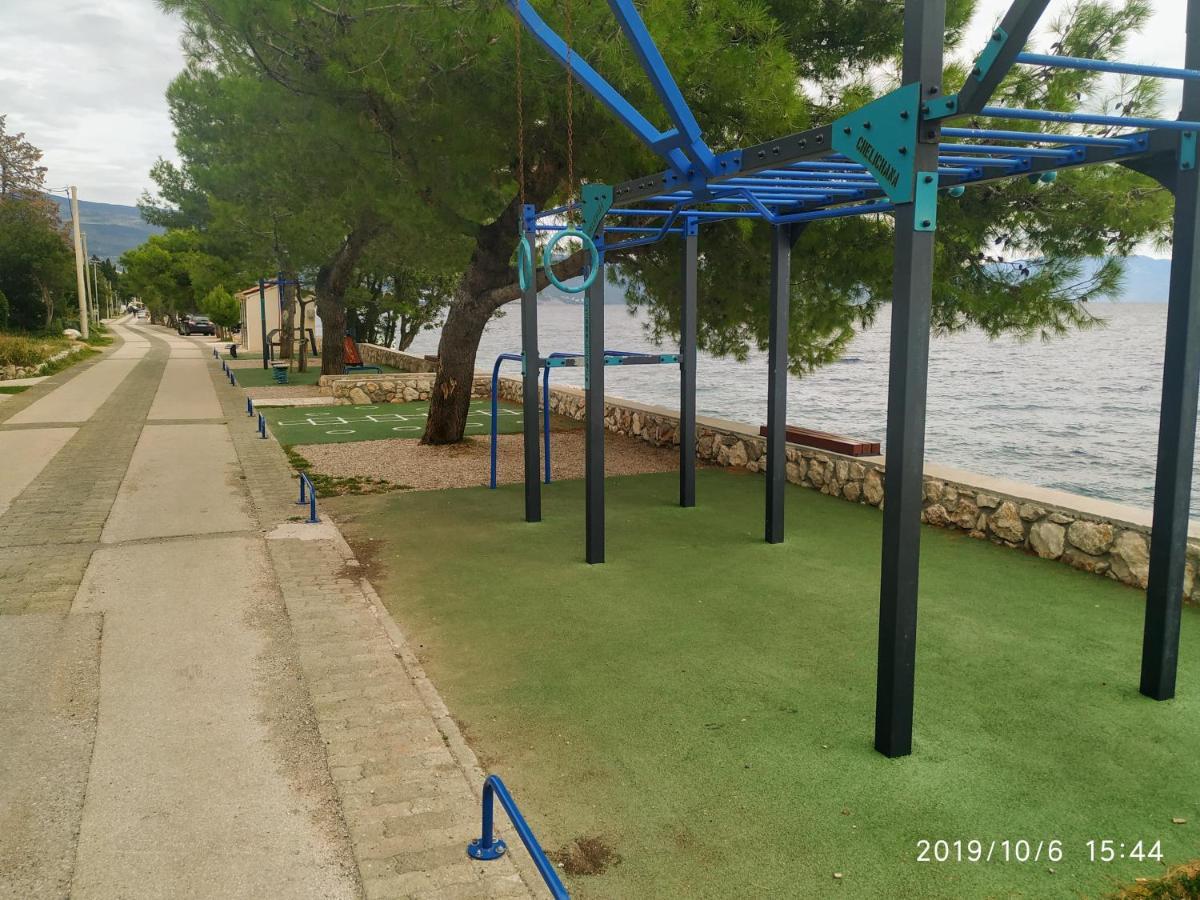 Apartments Maricic 200 Meters From The Beach Novi Vinodolski Kültér fotó